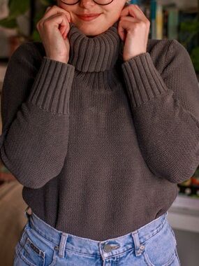 Old Navy Gray Cowl Neck Sweater - Women's